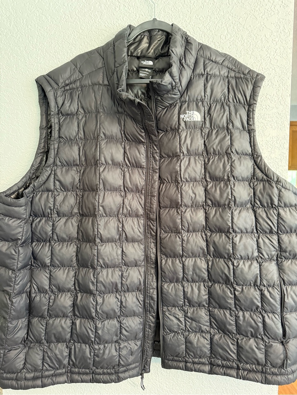 The North Face Men's Thermo Ball Vest 4X